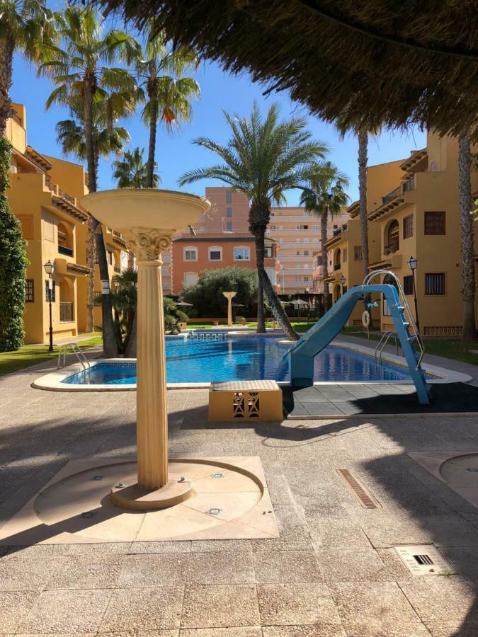 Modern Apartment Near The Beach La Mata  Buitenkant foto