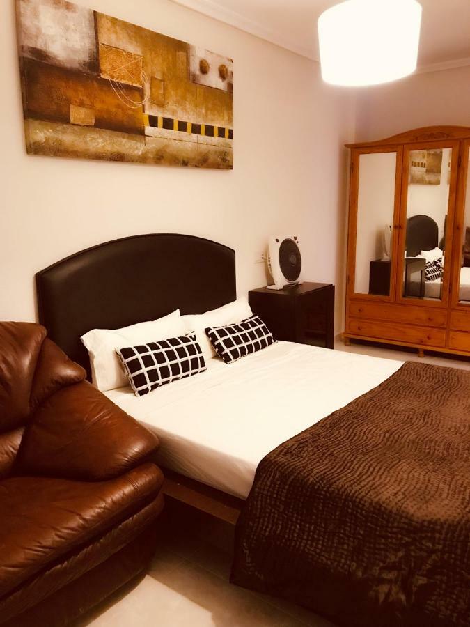 Modern Apartment Near The Beach La Mata  Buitenkant foto